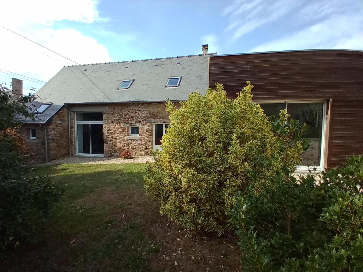 Villa DOMAINE DES TISSEYS vue sur le Mont St Michel Dragey Exterior foto